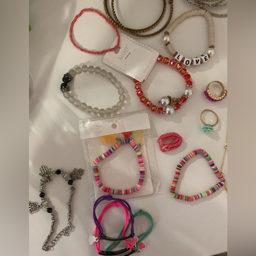 GIRLS Accessory BUNDLE - Picture 2 of 3